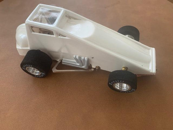 Mid America Parma 1:24 RTR Outlaw Sprint Car White PAR471W